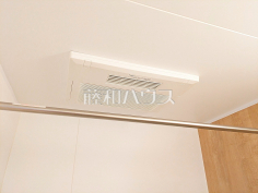 浴室乾燥機　【グリーンパーク志木】雨の日の強い味方！浴室換気乾燥機付きユニットバスで洗濯物が乾かせます。