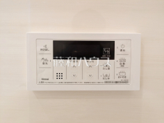 浴室給湯器リモコン　【セルテシティオ世田谷烏山】日々の生活を豊かに、暮らしを心地良くする先進の設備　