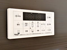 給湯スイッチ　【新座市栗原６丁目】追焚機能付で時間差入浴もOK
