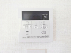 給湯器リモコン　【八王子市絹ケ丘３丁目】便利な追いだき機能付きオートバス。予約設定も可能なので、帰宅後すぐに入浴できるようお湯を張っておくことができます。