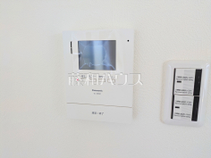 防犯設備　【小牧市大字間々原新田】訪問者がわかるTVモニター付インターホンは、お子様のお留守番にも活躍するかも？！