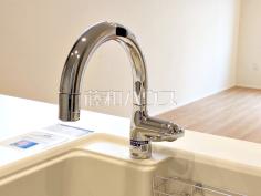 浄水器一体型水栓　【板橋区大谷口北町】 いつでもおいしいお水が飲める浄水器一体型水栓も完備 