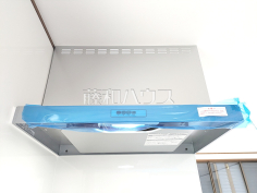 レンジフード　【富士見市上沢１丁目】お手入れのしやすいレンジフードは見た目もスッキリしていて、料理時の油煙やニオイを効率的に外に出せます。