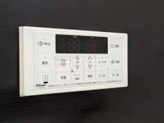 給湯スイッチ　【朝霞市宮戸４丁目】追焚機能付で時間差入浴もOK 
