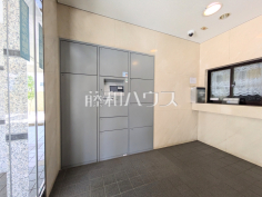 宅配ボックス　【セルテシティオ立川】荷物の受け取り時間を気にせず外出できる宅配ボックス付き！
