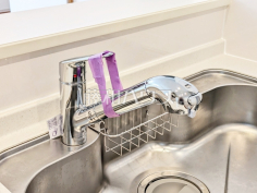 浄水器一体型水栓　【新座市栄２丁目】 いつでもおいしいお水が飲める浄水器一体型水栓も完備 