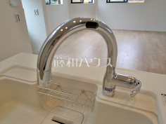浄水器一体型水栓　【練馬区平和台２丁目】いつでもおいしいお水が飲める浄水器一体型水栓も完備 