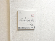 浴室乾燥機リモコン　【西東京市南町１丁目】浴室換気乾燥暖房機付きの為、冬も快適、入浴後もカラッと乾燥し、カビの発生を抑えます。