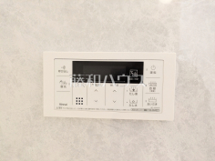 給湯器　【ルネ調布国領モア・クレスト】追焚き機能付きなので、生活時間の違う家族に便利です。