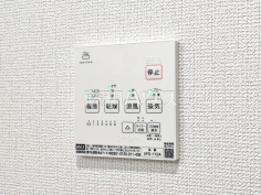 浴室乾燥機リモコン　【志木市下宗岡４丁目】浴室換気乾燥機は梅雨の時期等、なかなか乾かない洗濯物を干すのに役立ちます！