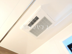 浴室換気乾燥機　【富士見市鶴瀬西３丁目】汚れものが多くても、いつでも洗濯物を干せるのが嬉しい浴室換気乾燥機！
