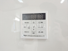 給湯器リモコン　【東村山市萩山町１丁目】便利な追いだき機能付きオートバス。予約設定も可能なので、帰宅後すぐに入浴できるようお湯を張っておくことができます。
