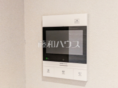 防犯に役立つTVモニター付インターフォン　【プレミスト牧志タワー国際通り】訪問者がわかるTVモニター付インターホンは、お子様のお留守番にも活躍するかも？！