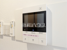 TVモニター付インターホン　【プレジャーガーデン豊田壱番館】TVモニター付きインターホンのため訪問者がひと目で分かります