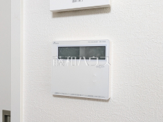 給湯器リモコン　【昭島市田中町１丁目】追焚き機能付きなので、生活時間の違う家族に便利です。