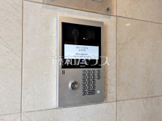 オートロック安心のオートロック付きマンション。日々の安全を守ります。