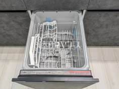 1号棟　食器洗浄乾燥機　【糸満市西崎２丁目】後片付けの救世主！ 食洗機付きシステムキッチン
