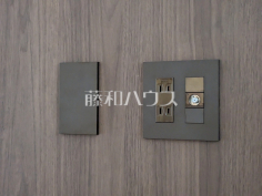 壁面コンセント/アンテナ端子 【富士見市鶴馬3丁目】 壁面コンセント/アンテナ端子 【富士見市鶴馬3丁目】