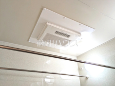 浴室換気乾燥暖房機【志木パークタワー】雨の日の強い味方！浴室換気乾燥機付きユニットバスで洗濯物が乾かせます。