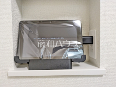 住宅用のスマートパネル　【日野市大字日野】照明やエアコン、家電をタブレットからまとめて操作。外出先からの確認もでき、毎日の暮らしをもっと快適にします。