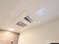 浴室乾燥機　【小平市仲町】雨の日の強い味方！浴室換気乾燥機付きユニットバスで洗濯物が乾かせます。