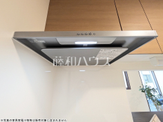 レンジフード　【日野市多摩平３丁目】お手入れのしやすいレンジフードは見た目もスッキリしていて、料理時の油煙やニオイを効率的に外に出せます。