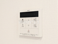 給湯機　【コスモ朝霞台】追焚き機能付きなので、生活時間の違う家族に便利です。