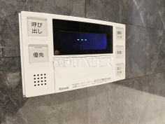 給湯機　【ドラゴンマンション日野壱番館】追焚き機能付きなので、生活時間の違う家族に便利です。