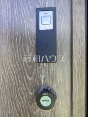 スマートキー　【うるま市勝連南風原】玄関ドアのカードキーは非接触式のため、財布やパスケースにいれたままで施解錠できます！ 