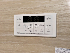 1号棟　給湯スイッチ　【立川市栄町４丁目】追焚き機能付きなので、生活時間の違う家族に便利です。