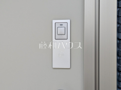 2号棟　玄関ドアスマートキー　【志木市下宗岡２丁目】施錠開錠は便利なスマートキー採用！