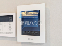 TVモニター付インターホン　【志木ニュータウン東の森壱番館九号棟】TVモニター付きインターホンのため訪問者がひと目で分かります