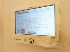 太陽光・蓄電池電力モニタ　【小平市学園東町】太陽光発電で家庭で使う電力の一部をまかなえます。