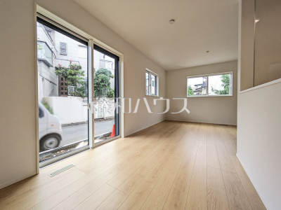 【三鷹市中原4丁目 全1棟 新築分譲住宅】のイメージ2