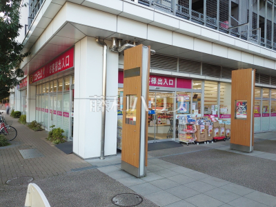 ドラッグストア