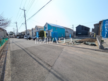 接道状況および現場風景　【日野市万願寺３丁目】多摩都市モノレール「万願寺」駅 徒歩9分です♪／撮影日2025/03/23