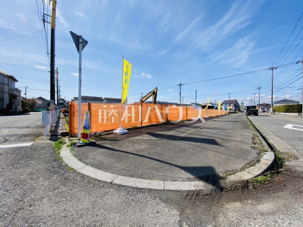 現地写真　周囲に高い建物のないエリアのため、空が大きく感じます。【日野市万願寺３丁目】
／撮影日2024/02/24