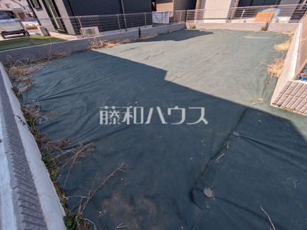 14号地　現地写真　【日野市万願寺３丁目】整形地に比べ、購入費用が抑えられる敷地延長の土地。コストを抑えて住宅を建築したい方はぜひご検討下さい。／撮影日2025/03/23