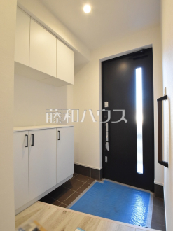 3号棟　玄関　【東村山市廻田町２丁目】／撮影日2024/09/12
