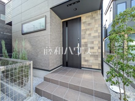 3号棟　玄関　【東村山市廻田町２丁目】／撮影日2024/10/14