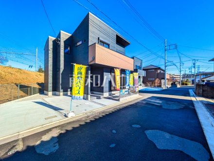 接道状況および現場風景　【立川市柴崎町５丁目】 物件の事、諸費用の事など、小さな疑問もお気軽にご連絡・ご相談下さい。／撮影日2024/12/17