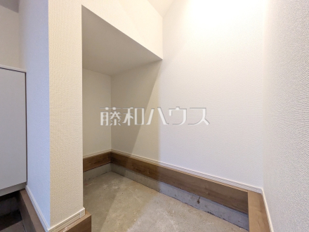 2号棟　玄関収納　【小平市天神町４丁目】／撮影日2024/10/31