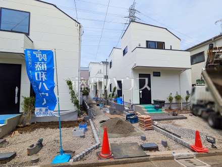 外観(画像奥)　【三鷹市深大寺２丁目】／撮影日2025/05/23