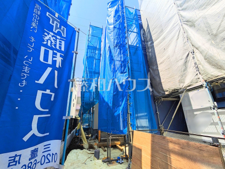 2号棟　外観　【三鷹市深大寺２丁目】
見学はしたいけど、なかなか時間が取れない…そんな方に出勤前や仕事終わりにマイホームを見学できるサポートをいたします。　／撮影日2025/04/12