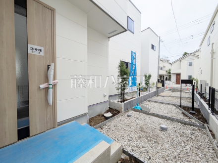 2号棟　玄関　【三鷹市深大寺２丁目】／撮影日2025/05/26