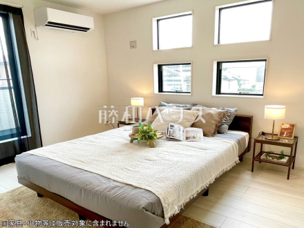 モデルハウス写真　全居室角部屋仕様で2面採光を実現！　お天気の良い日には窓を開けて換気もできるので気持ち良いですね。　【富士見市大字水子】