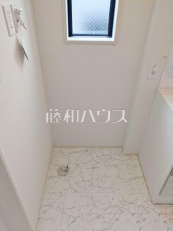 10号棟　洗濯機置き場　【富士見市大字水子】／撮影日2024/09/02