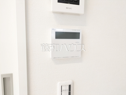2号棟　床暖房スイッチ　【武蔵野市桜堤３丁目】　 空気を汚さず暖かい床暖房 ／撮影日2024/09/27