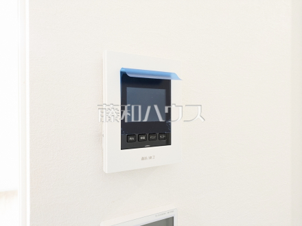 3号棟　モニター付きインターホン　【武蔵野市桜堤３丁目】　TVモニター付きインターホンのため訪問者がひと目で分かります　／撮影日2024/09/27