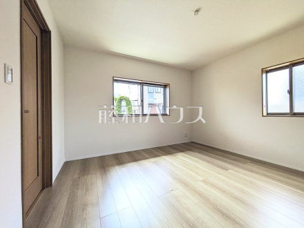 1号棟　居室　【三鷹市北野３丁目】
部屋の雰囲気や広さ・眺望・間取りの使い勝手など、是非一度、ご自身の目で確かめてみてください。　／撮影日2025/04/07